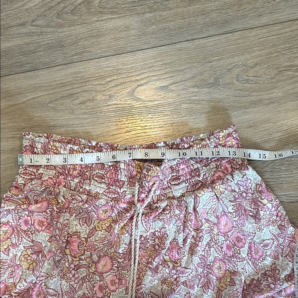 No Boundaries Pink Floral High Waist Shorts Size L - Picture 4 of 5